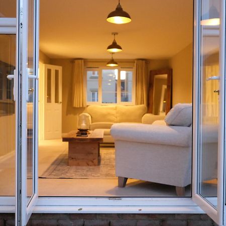 Luxury 6-Bedroom House 5 Minutes From Bicester Village Shopping Outlet เชสเตอร์ตัน ภายนอก รูปภาพ
