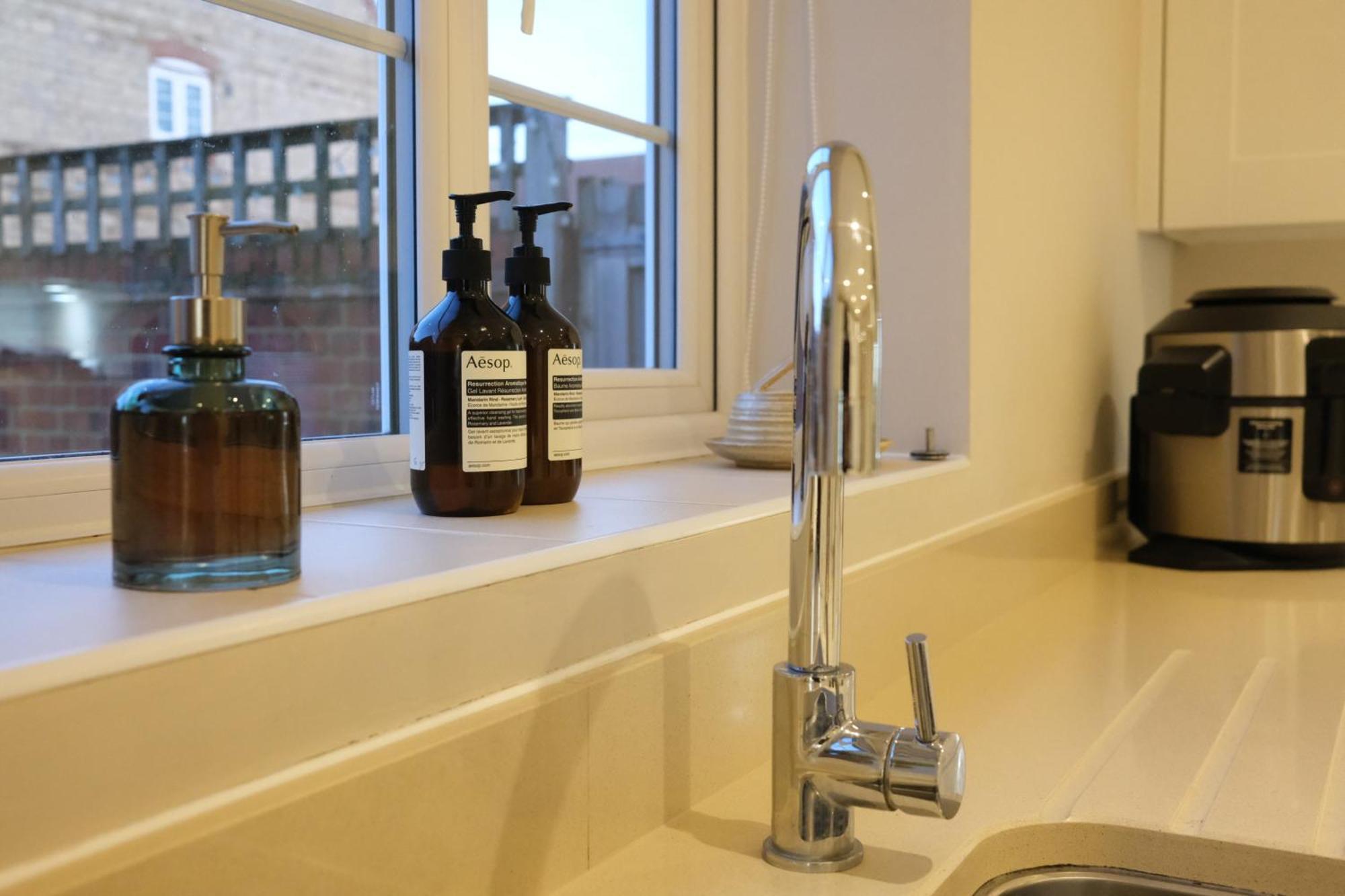 Luxury 6-Bedroom House 5 Minutes From Bicester Village Shopping Outlet เชสเตอร์ตัน ภายนอก รูปภาพ