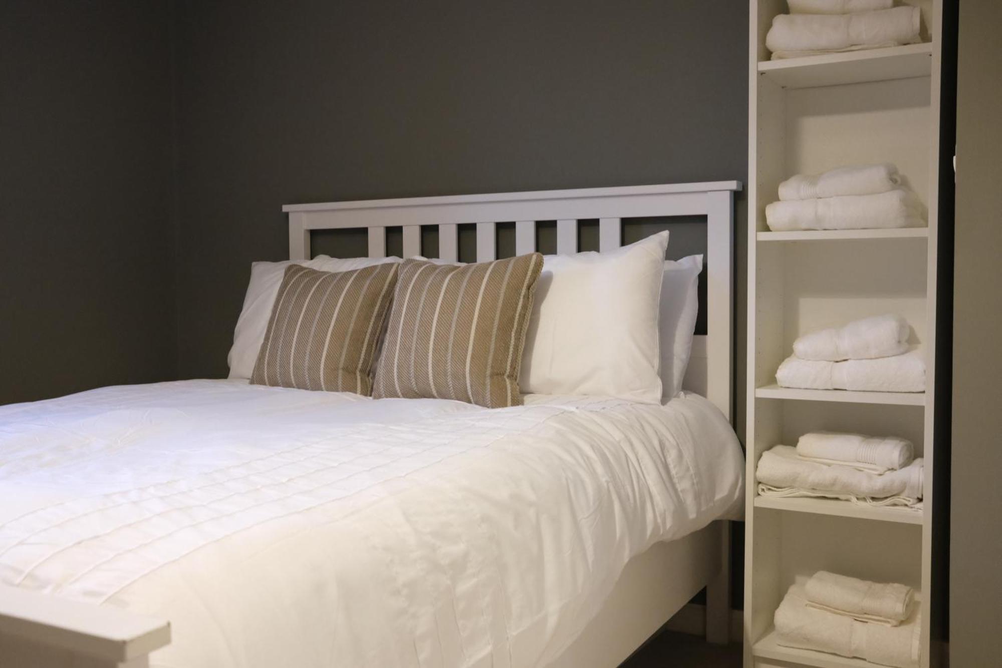 Luxury 6-Bedroom House 5 Minutes From Bicester Village Shopping Outlet เชสเตอร์ตัน ภายนอก รูปภาพ